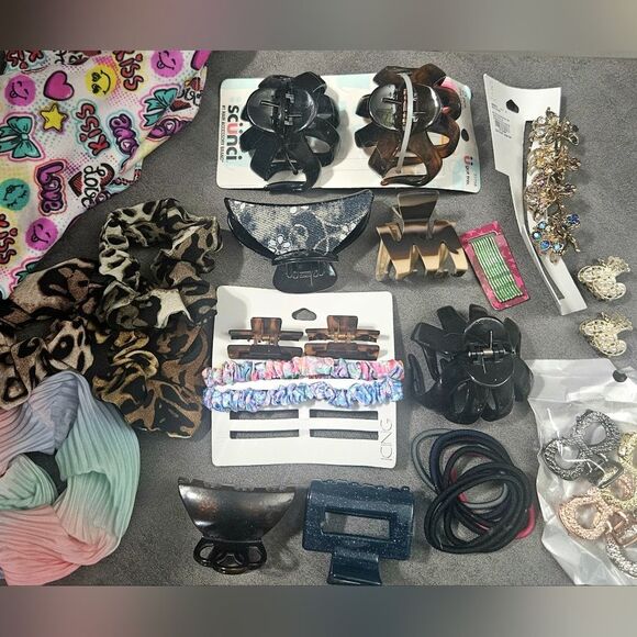 Hair Accesories Like New scrunchie clips bundle Scunci Noir Icing new 27+ items - Picture 1 of 10